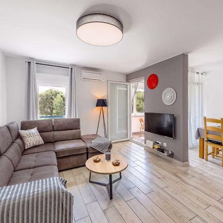 Apartment Rubix Pula Zewnętrze zdjęcie