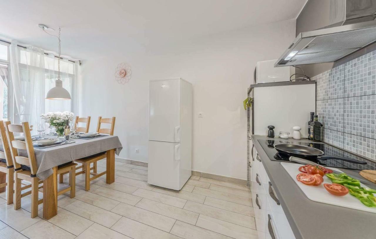 Apartment Rubix Pula Zewnętrze zdjęcie